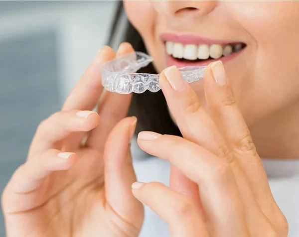 Braces vs. Clear Aligners: Which Is Right for You and What Does It Cost in Lucknow?